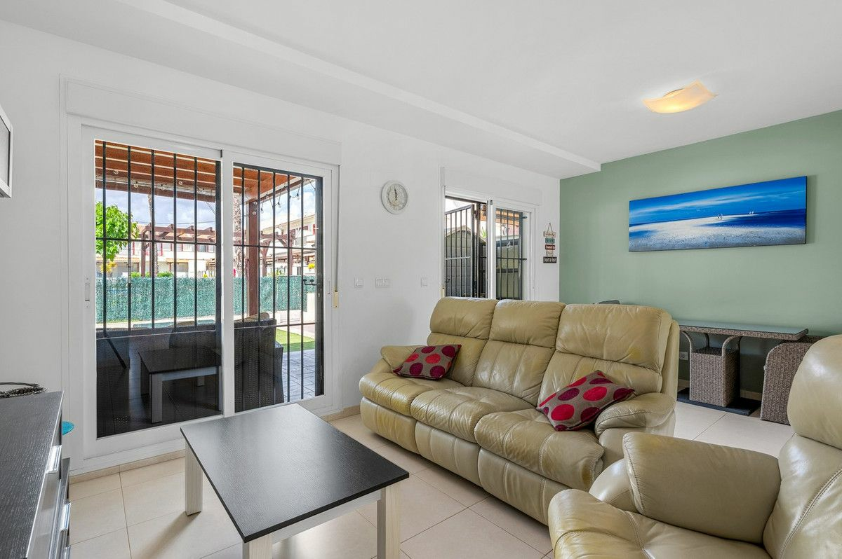 3-bedroom House In Rojales, Spain (115 M²)