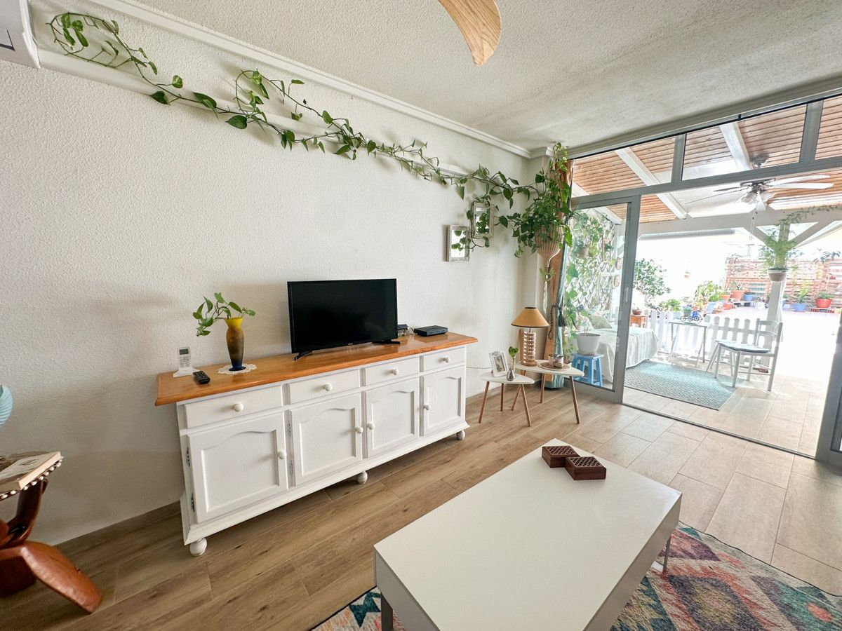 2-bedroom Apartment In Torrevieja, Spain (64 M²)