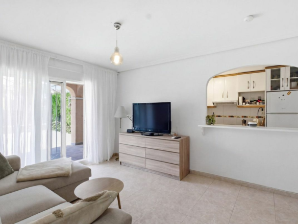 2-bedroom Apartment In Orihuela Costa, Spain (79 M²)