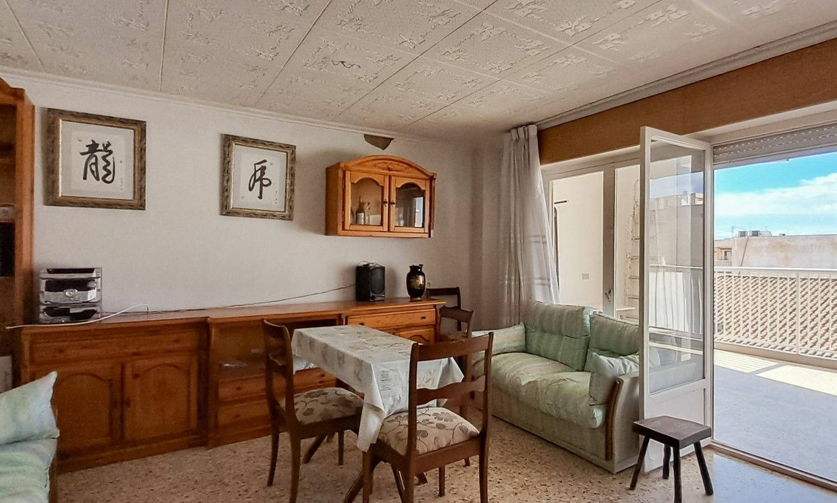 3-bedroom Apartment In Torrevieja, Spain (119 M²)