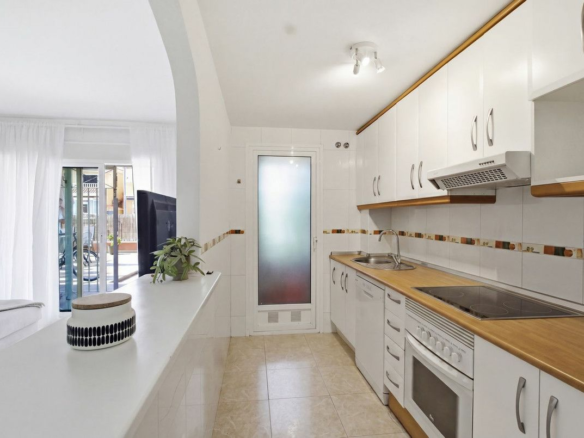 2-bedroom Apartment In Orihuela Costa, Spain (79 M²)