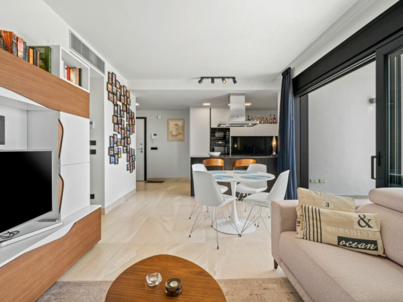 2-bedroom Apartment In Orihuela Costa, Spain (61 M²)