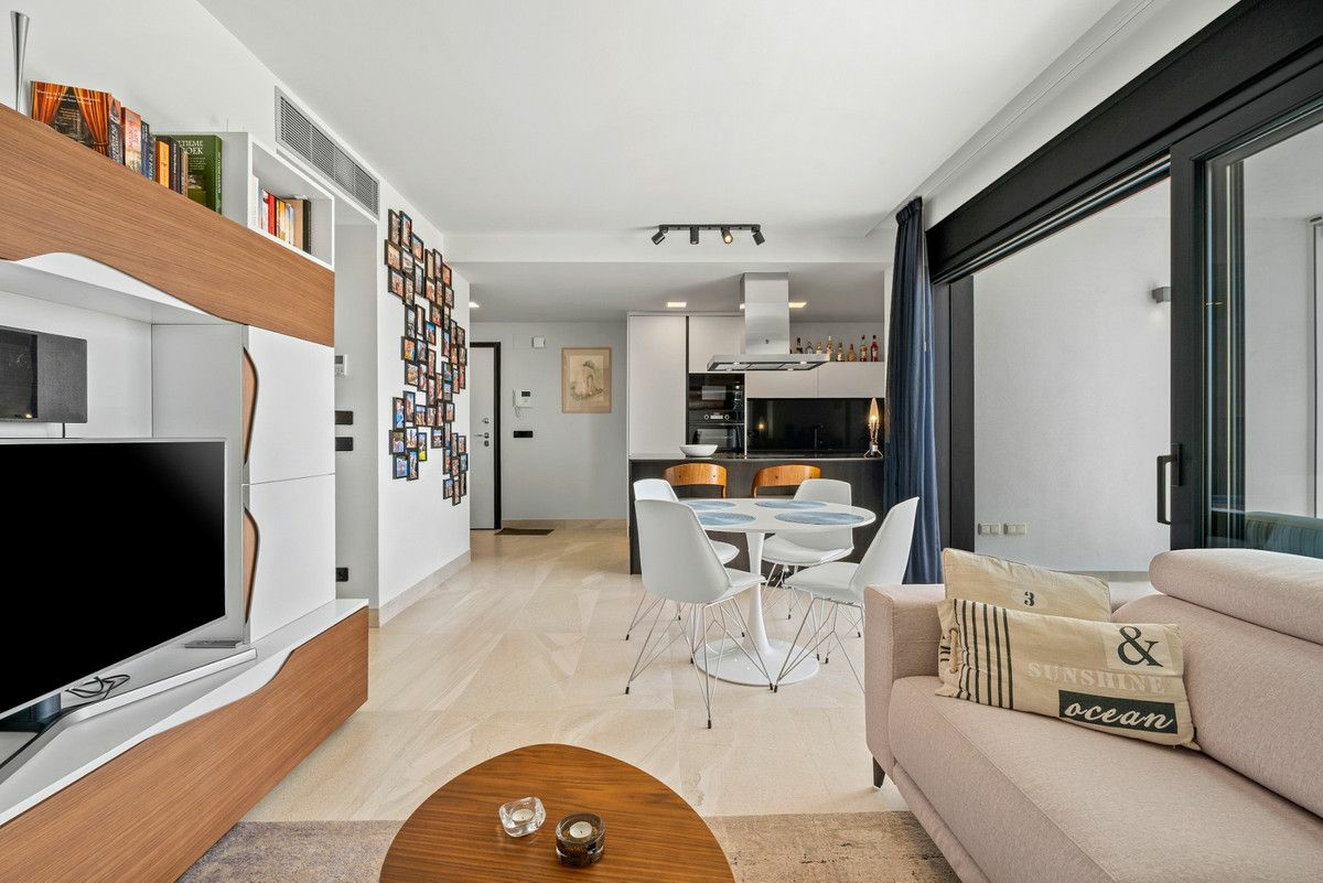 2-bedroom Apartment In Orihuela Costa, Spain (61 M²)