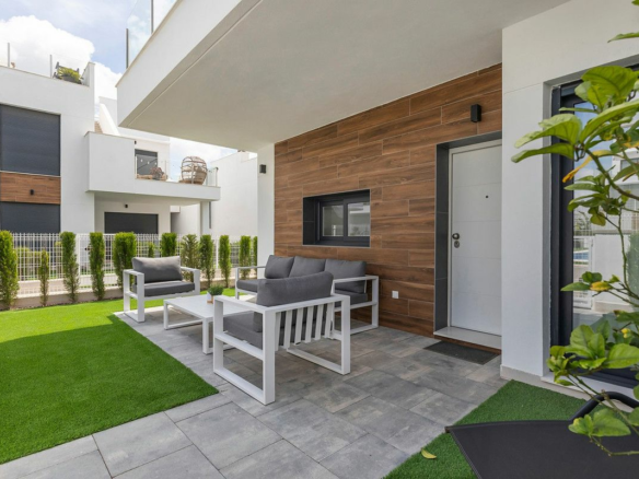 2-bedroom Apartment In Orihuela, Spain (98 M²)
