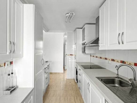 3-bedroom Apartment In Orihuela Costa, Spain (102 M²)