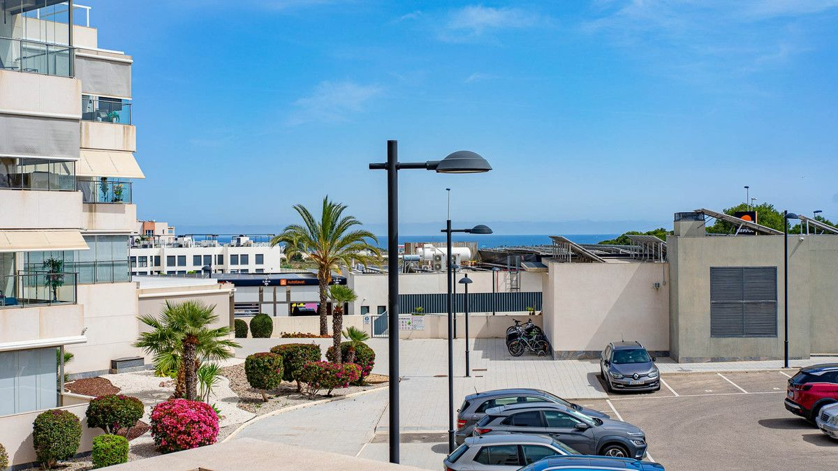 2-bedroom Apartment In Orihuela Costa, Spain (91 M²)