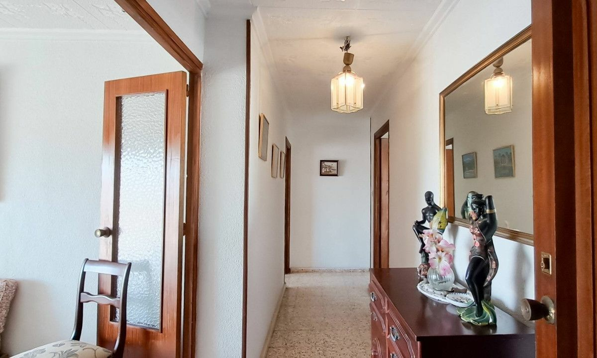 3-bedroom Apartment In Torrevieja, Spain (119 M²)