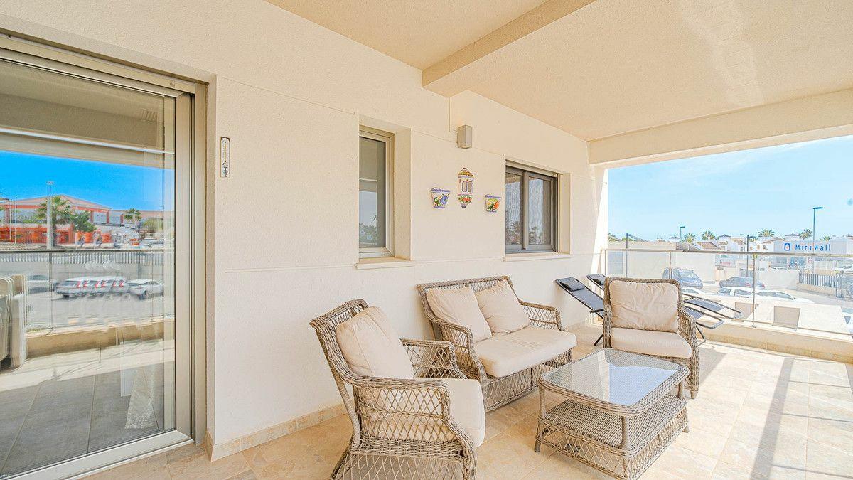2-bedroom Apartment In Orihuela Costa, Spain (91 M²)