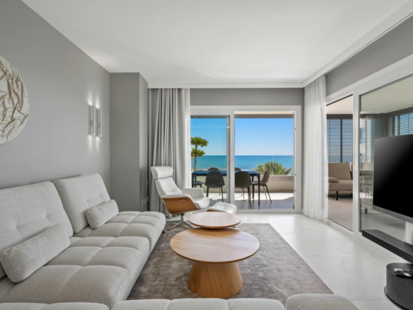 3-bedroom Apartment In Orihuela Costa, Spain (95 M²)
