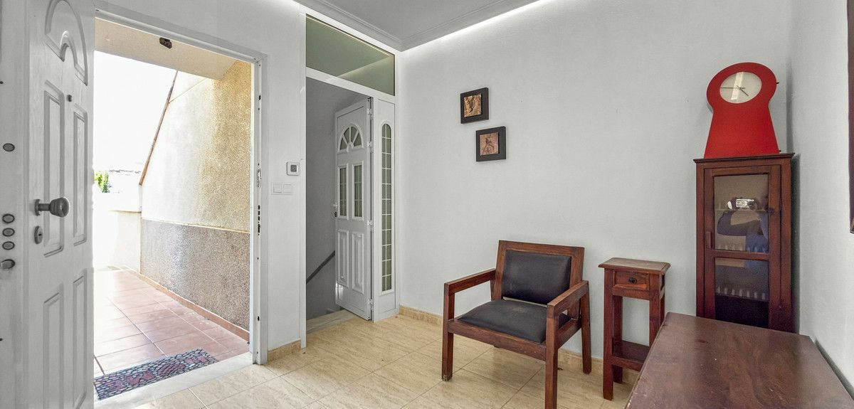 3-bedroom Apartment In Orihuela Costa, Spain (102 M²)