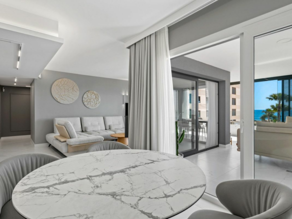 3-bedroom Apartment In Orihuela Costa, Spain (95 M²)