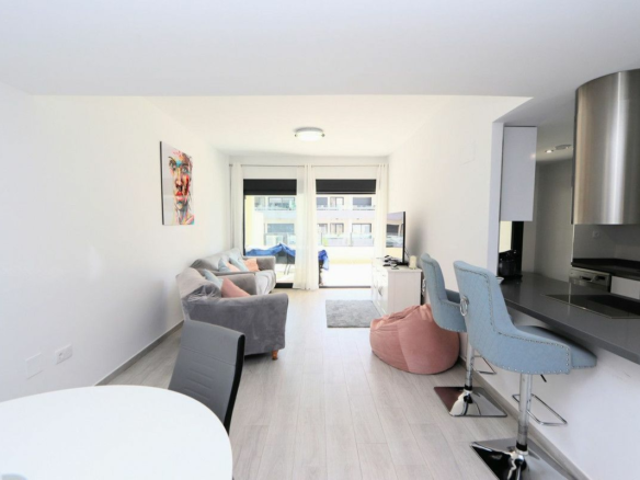 3-bedroom Apartment In Orihuela Costa, Spain (98 M²)