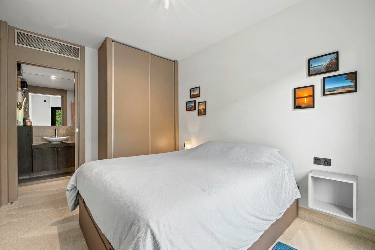 2-bedroom Apartment In Orihuela Costa, Spain (61 M²)