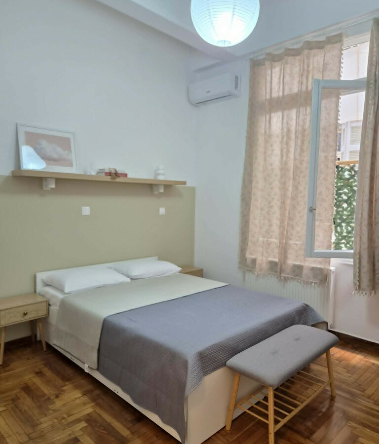 Flat 65 M2 In Kipseli, Greece