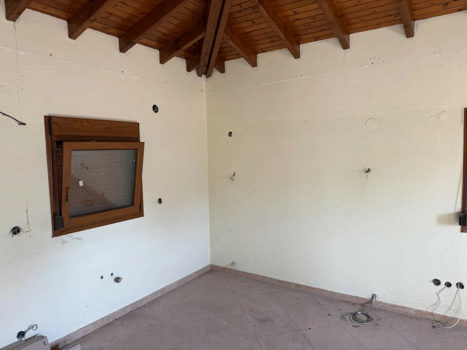 Detached House In Michaniona, Greece (310 M²)