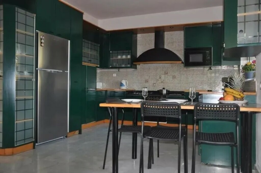 Detached House 415 M2 In Chersonisos, Greece