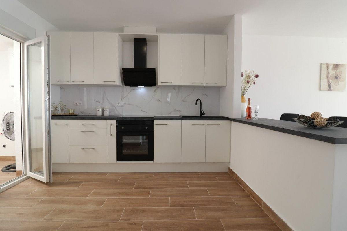 3-bedroom Villa In Rojales, Spain (80 M²)