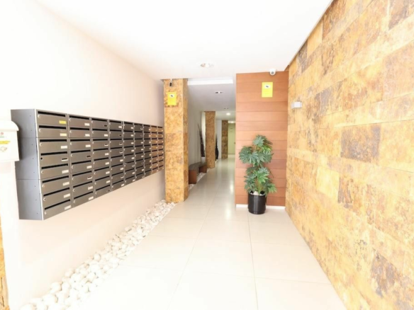 Apartment In Torrevieja