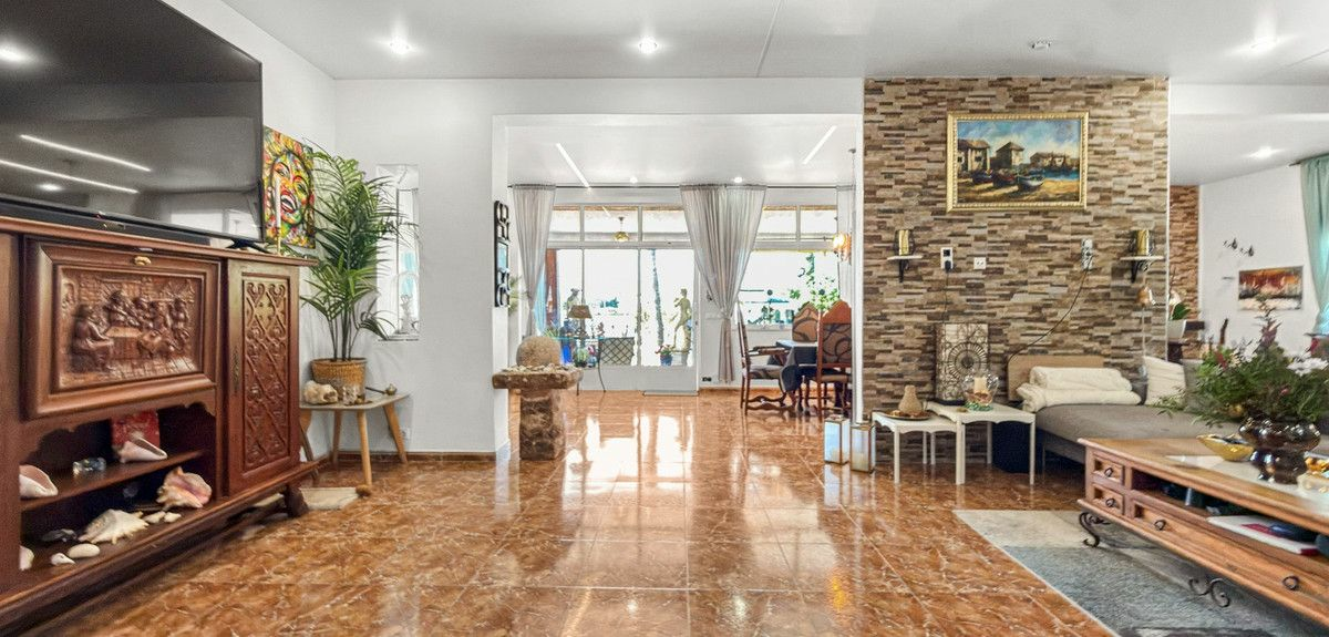 7-bedroom Villa In Rojales, Spain (480 M²)