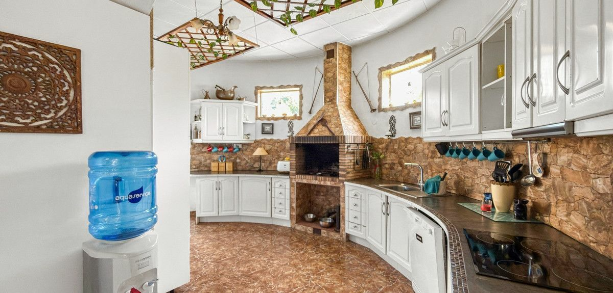 7-bedroom Villa In Rojales, Spain (480 M²)