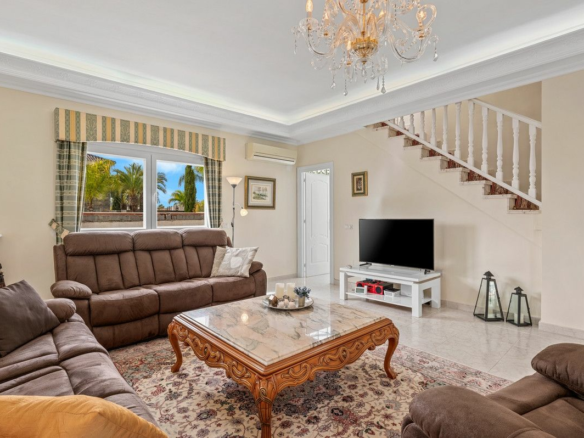 4-bedroom Villa In Rojales, Spain (292 M²)