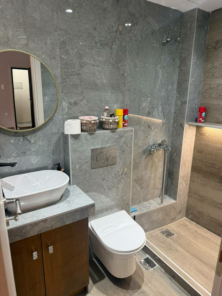 4rzsrurfmr5-95d924 Commercial Property 38 M2 In Center Of Thessaloniki, Greece