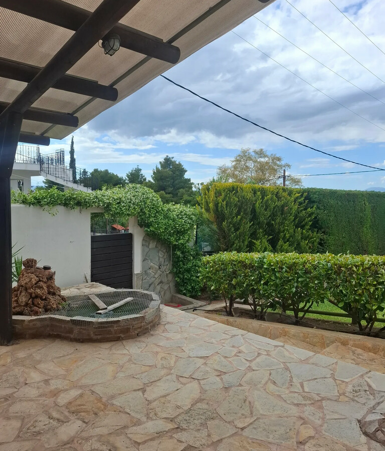 2-bedroom Detached House In Com. Skalas Oropou, Greece (165 M²)