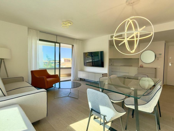 3-bedroom Apartment In Alicante, Spain (104 M²)