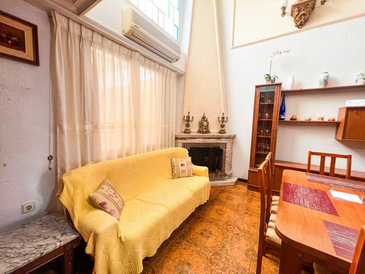 5-bedroom House In Guardamar Del Segura, Spain (340 M²)