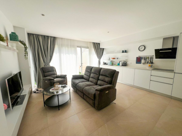 2-bedroom Apartment In Orihuela Costa, Spain (78 M²)