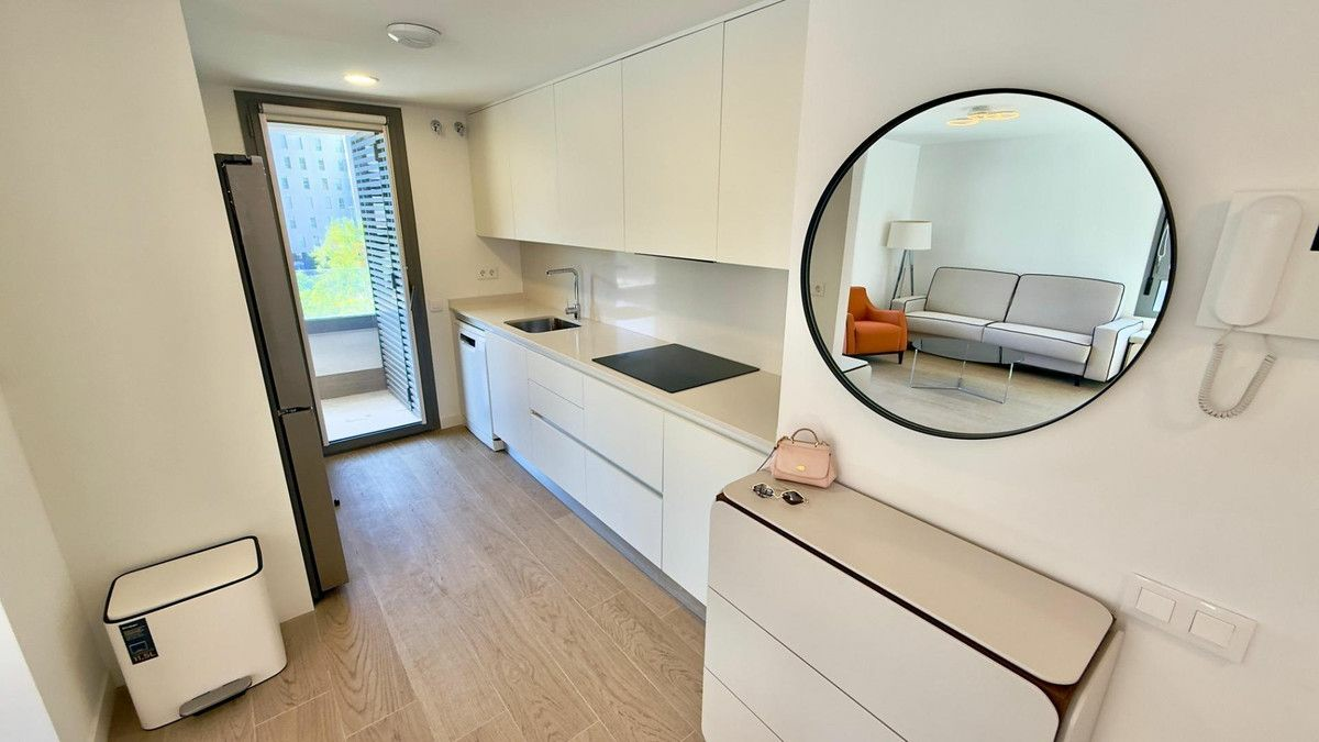 3-bedroom Apartment In Alicante, Spain (104 M²)