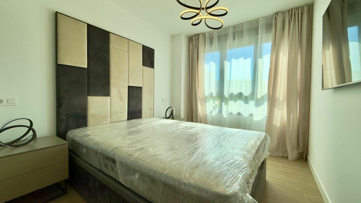 3-bedroom Apartment In Alicante, Spain (104 M²)