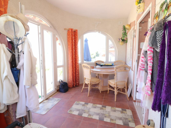 3-bedroom Villa In Benijofar, Spain (102 M²)