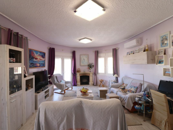 3-bedroom Villa In Benijofar, Spain (102 M²)