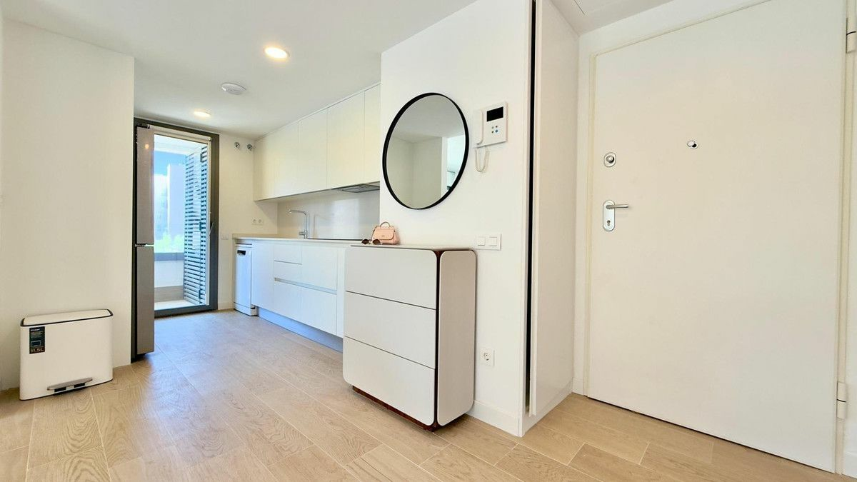 3-bedroom Apartment In Alicante, Spain (104 M²)