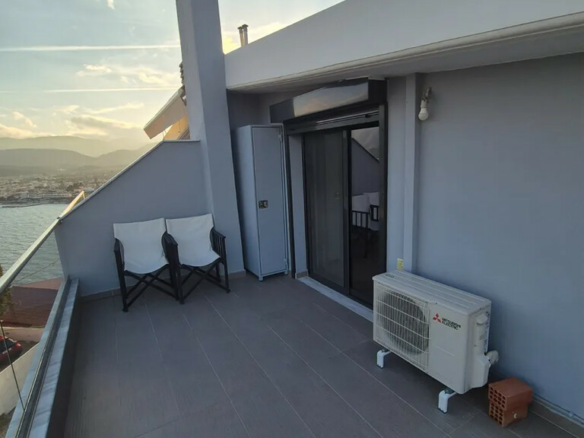 Maisonette 82 M2 In Saronikos, Greece