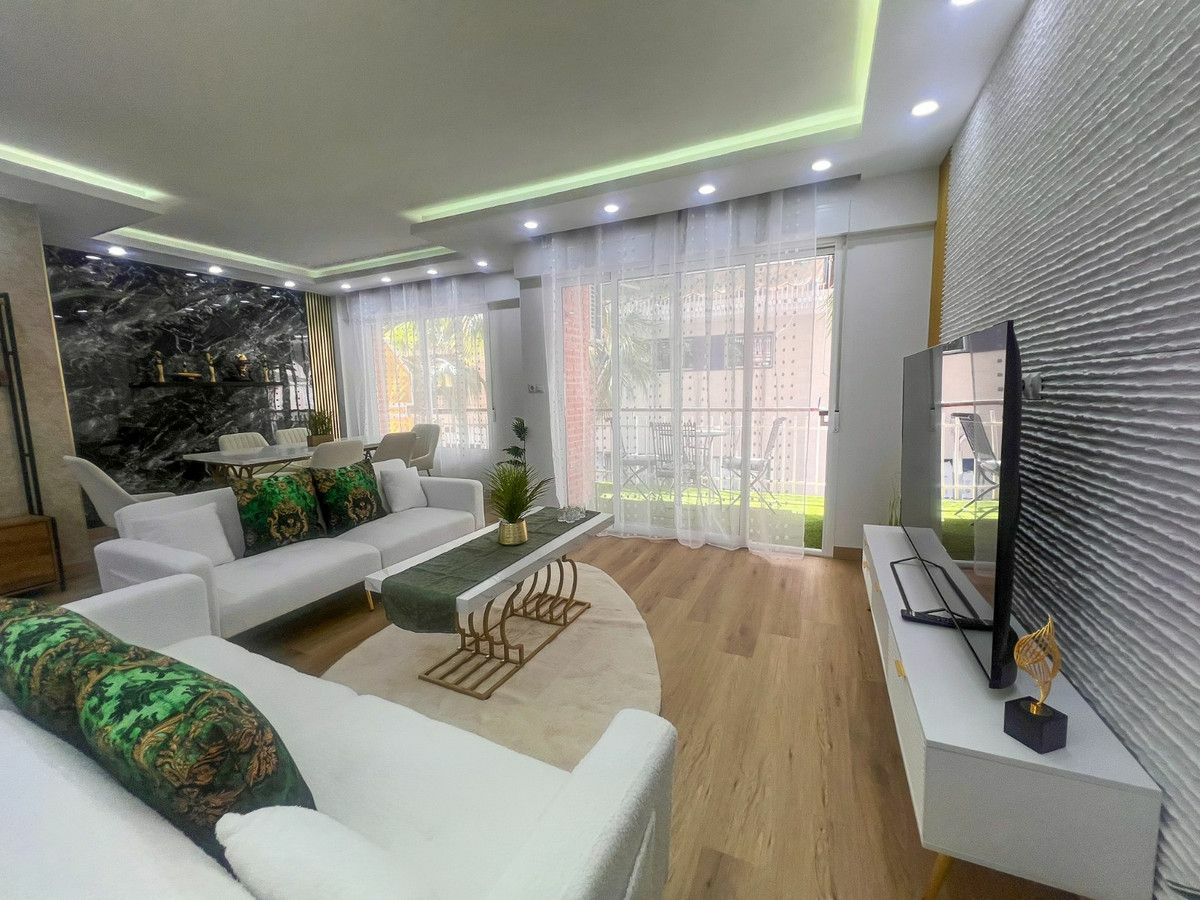 4-bedroom Apartment In Torrevieja, Spain (132 M²)