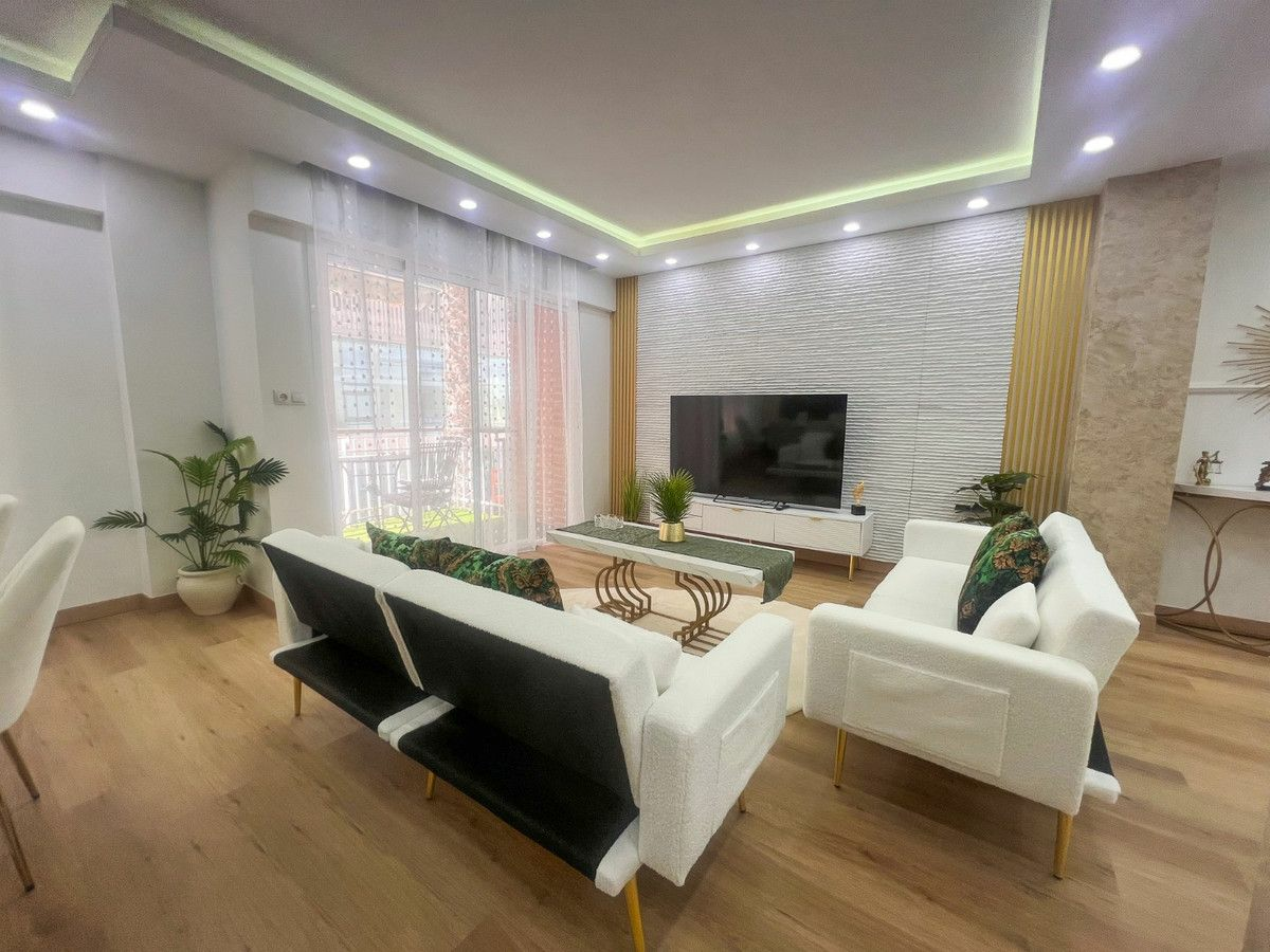 4-bedroom Apartment In Torrevieja, Spain (132 M²)