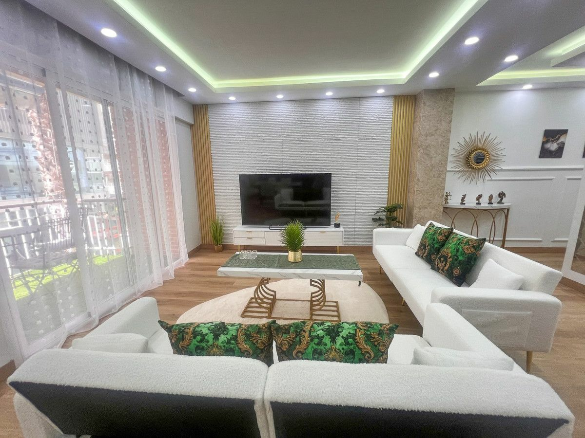 4-bedroom Apartment In Torrevieja, Spain (132 M²)