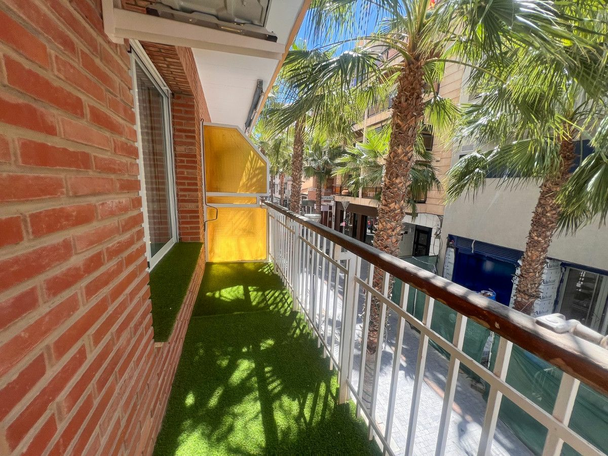 4-bedroom Apartment In Torrevieja, Spain (132 M²)