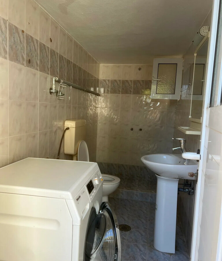 3-bedroom Detached House In Markopoulo, Greece (75 M²)