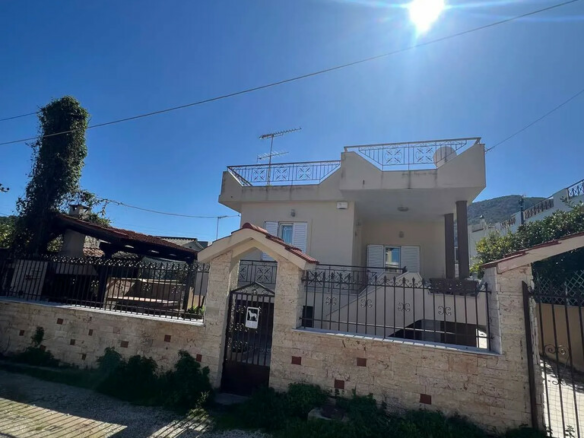 3-bedroom Detached House In Markopoulo, Greece (75 M²)