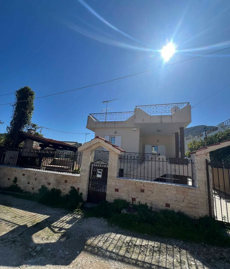 3-bedroom Detached House In Markopoulo, Greece (75 M²)