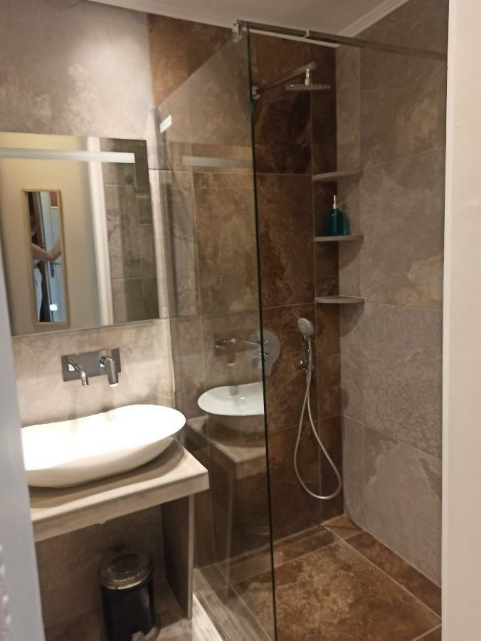3-bedroom Maisonette In Loutraki-perachora, Greece (120 M²)