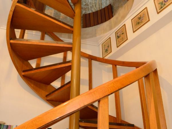 3-bedroom Maisonette In Loutraki-perachora, Greece (120 M²)