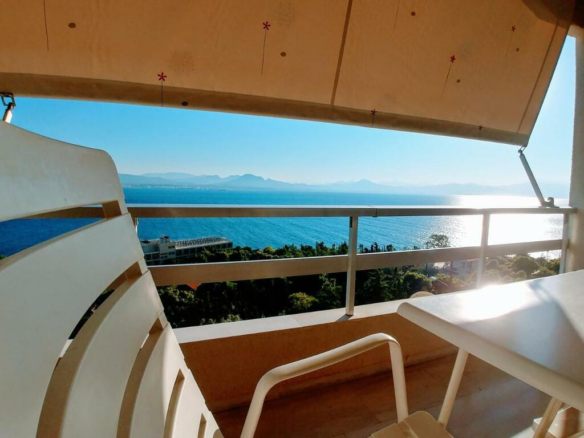 3-bedroom Maisonette In Loutraki-perachora, Greece (120 M²)