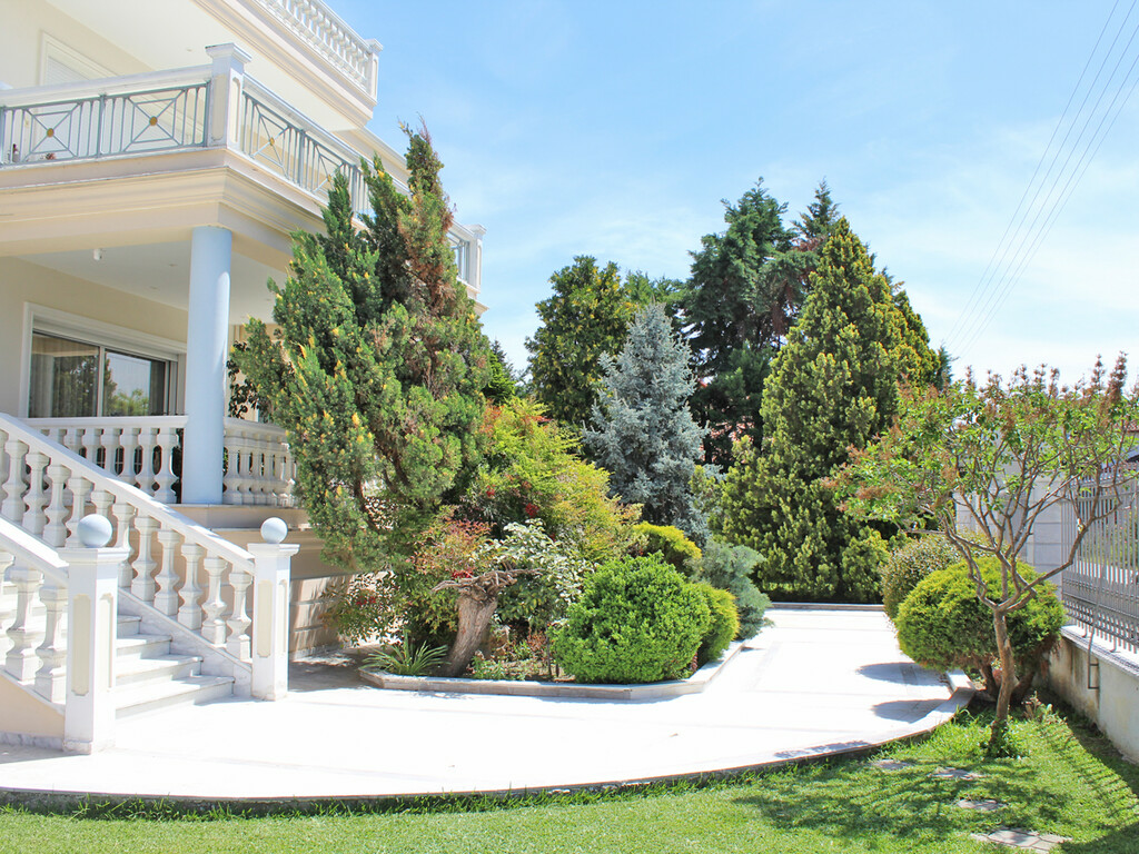 8-bedroom Villa In Katerini, Greece (697 M²)