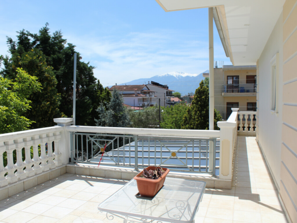 8-bedroom Villa In Katerini, Greece (697 M²)
