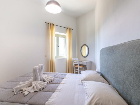 3-bedroom Detached House In Lefktros, Greece (216 M²)