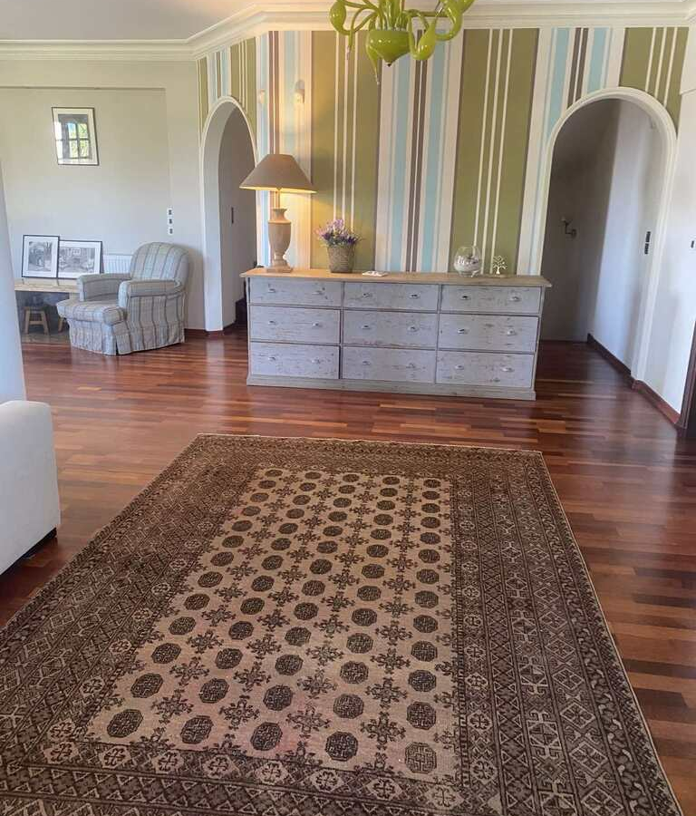 4-bedroom Villa In Oropos, Greece (390 M²)